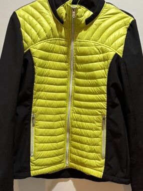 Halifax Neon Yellow and Black Lightweight Puffer Jacket